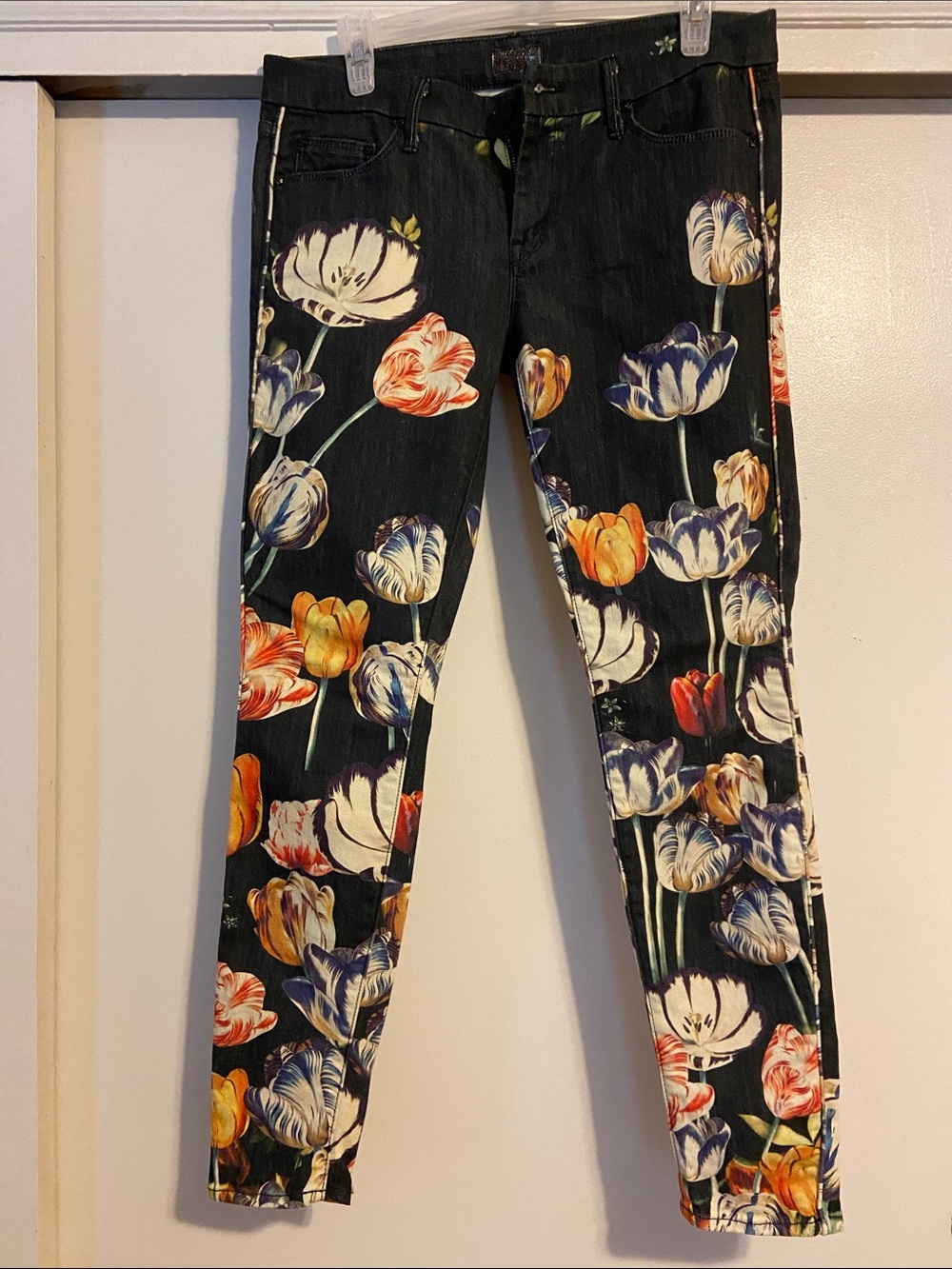 MOTHER Blue/Black Skinny Jeans with Multicolor Tulip Print 29